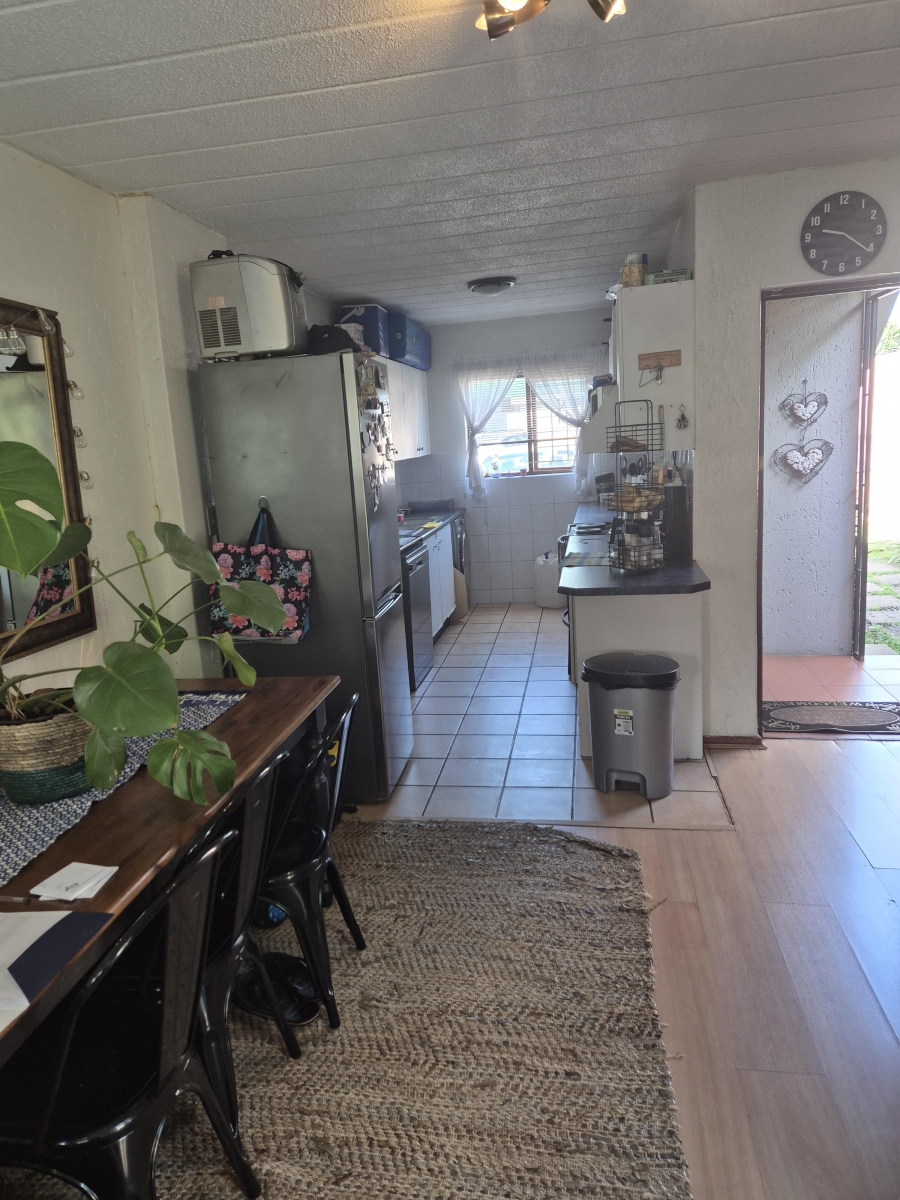 2 Bedroom Property for Sale in Glenvista Gauteng