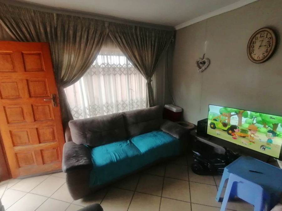 3 Bedroom Property for Sale in Lotus Gardens Gauteng