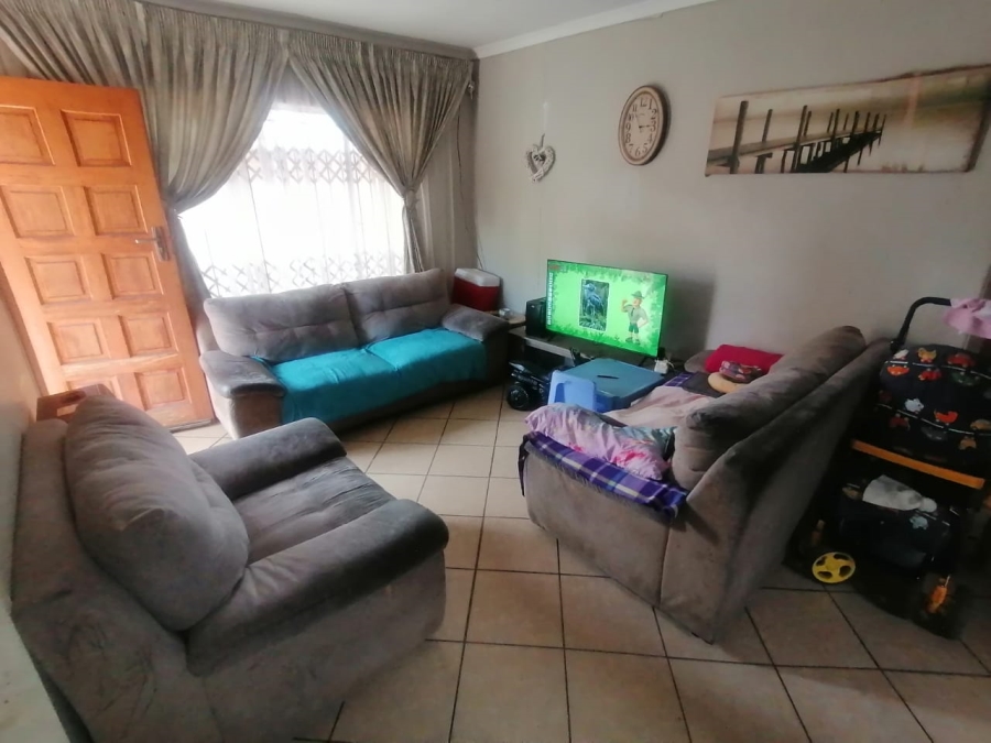 3 Bedroom Property for Sale in Lotus Gardens Gauteng