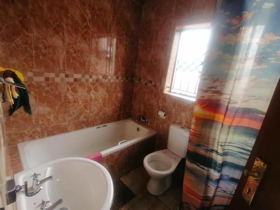 3 Bedroom Property for Sale in Lotus Gardens Gauteng