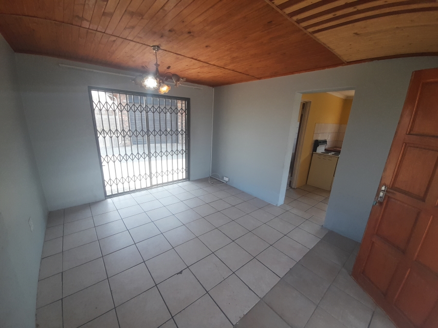 To Let 2 Bedroom Property for Rent in Bedworth Park Gauteng