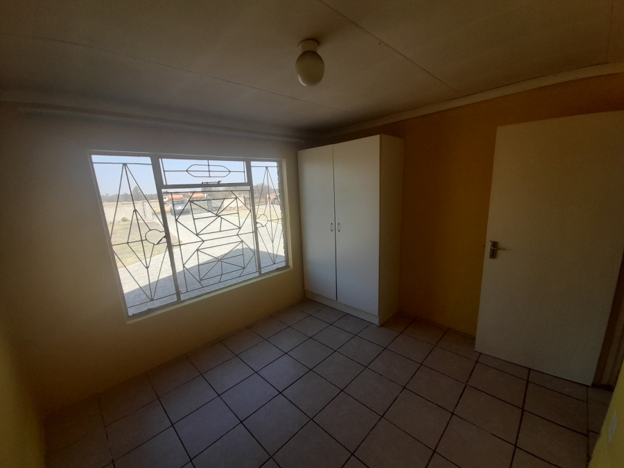 To Let 2 Bedroom Property for Rent in Bedworth Park Gauteng