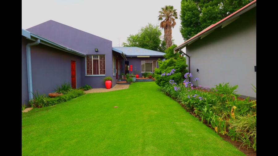 4 Bedroom Property for Sale in Raceview Gauteng