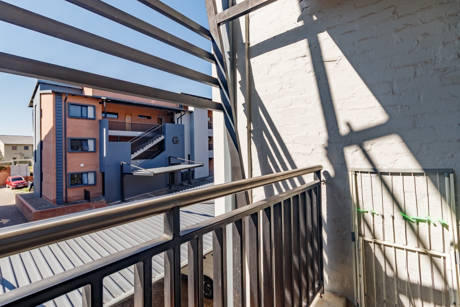 2 Bedroom Property for Sale in Vorna Valley Gauteng