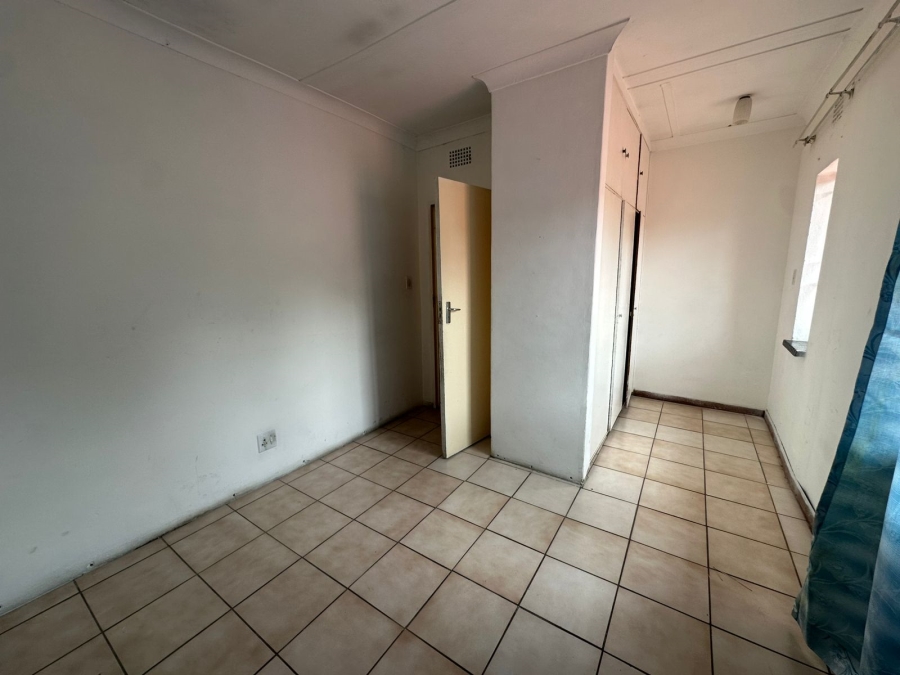 To Let 3 Bedroom Property for Rent in General Albertspark Gauteng