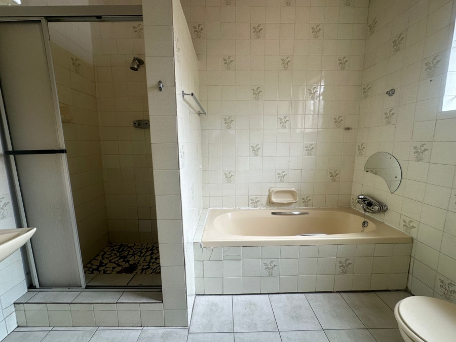 To Let 3 Bedroom Property for Rent in General Albertspark Gauteng