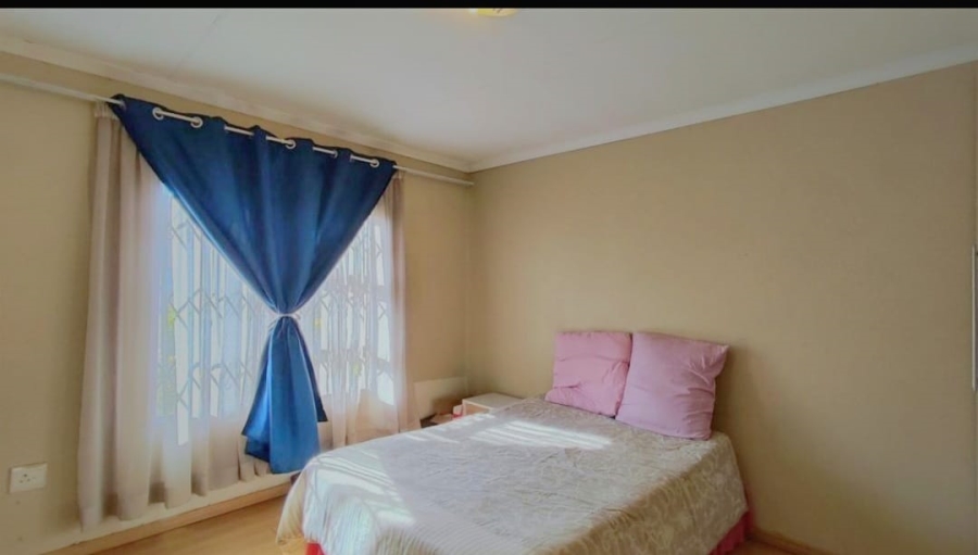 3 Bedroom Property for Sale in Dawn Park Gauteng