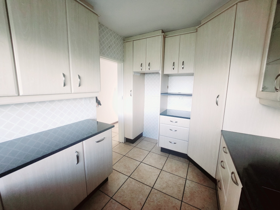 2 Bedroom Property for Sale in Three Rivers Gauteng