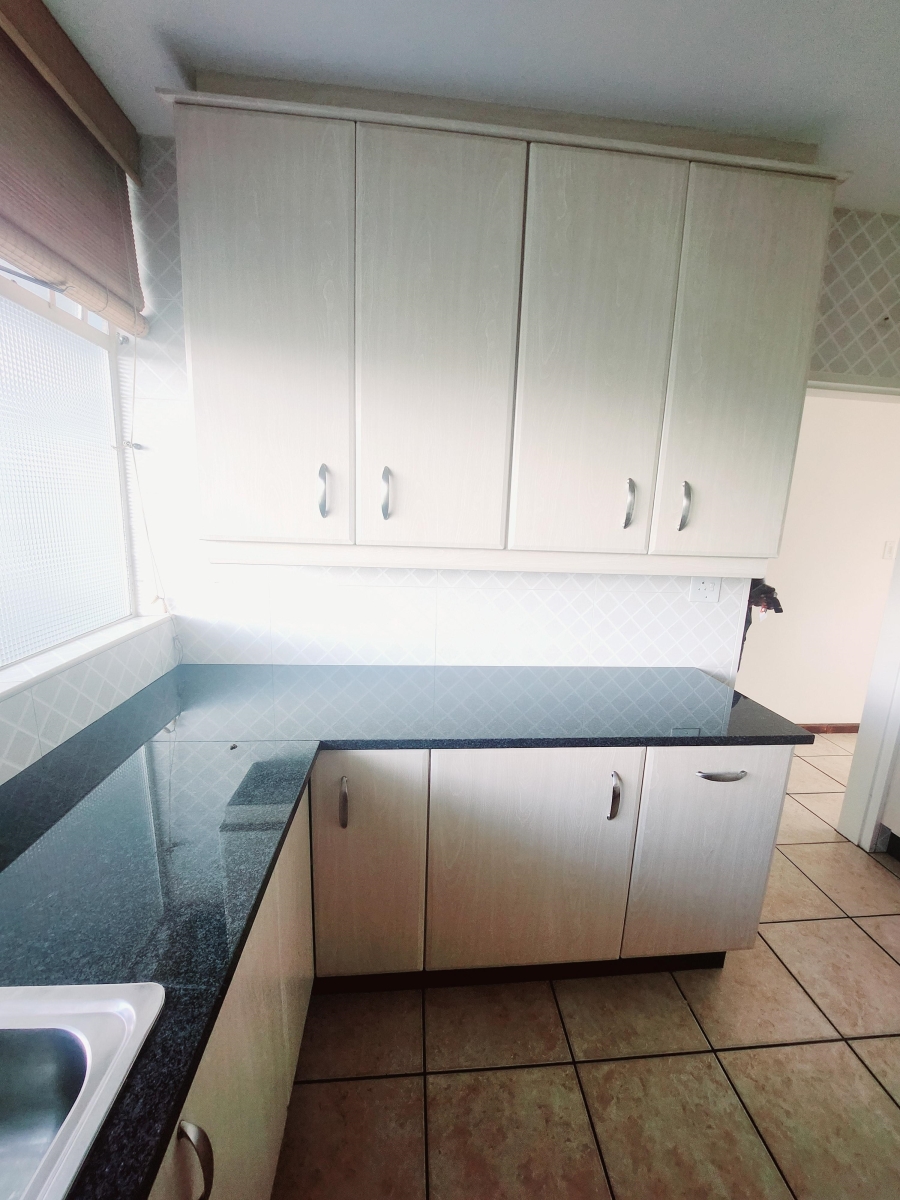 2 Bedroom Property for Sale in Three Rivers Gauteng