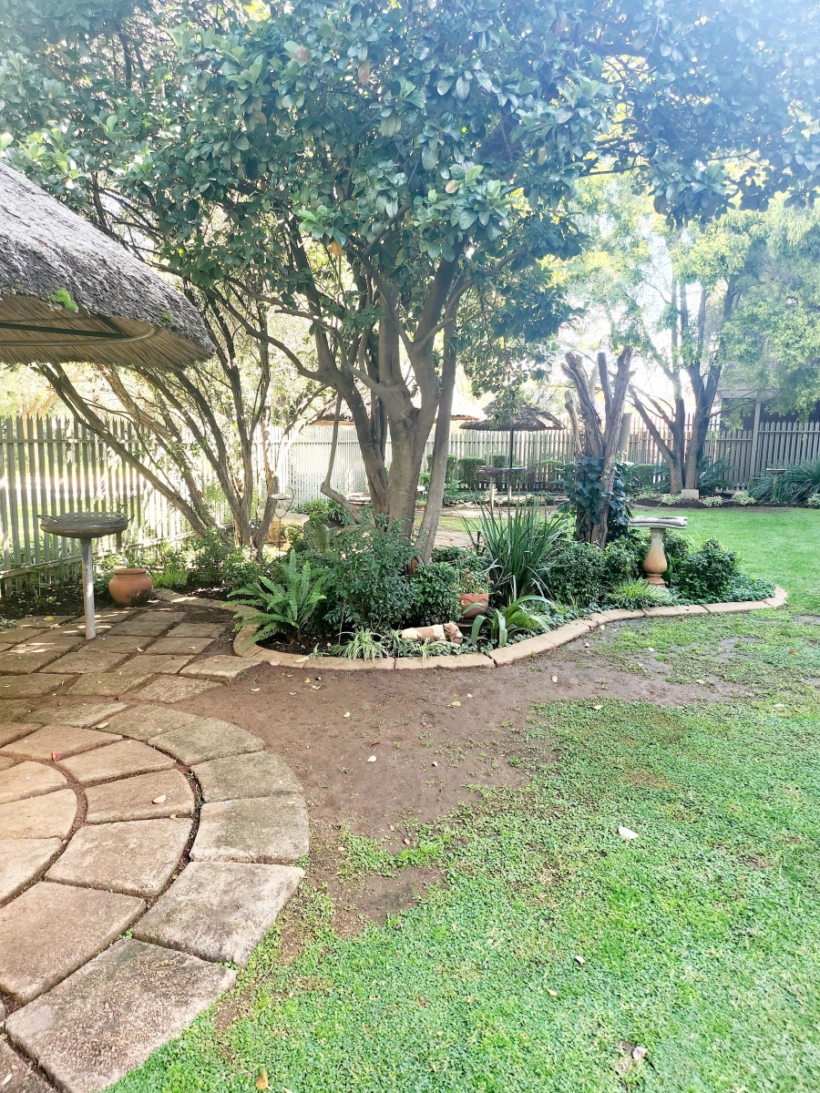 2 Bedroom Property for Sale in Three Rivers Gauteng