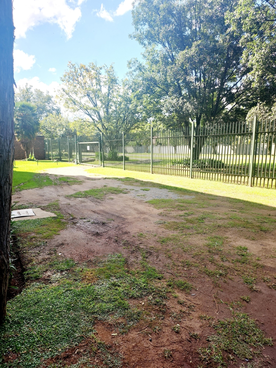 2 Bedroom Property for Sale in Three Rivers Gauteng