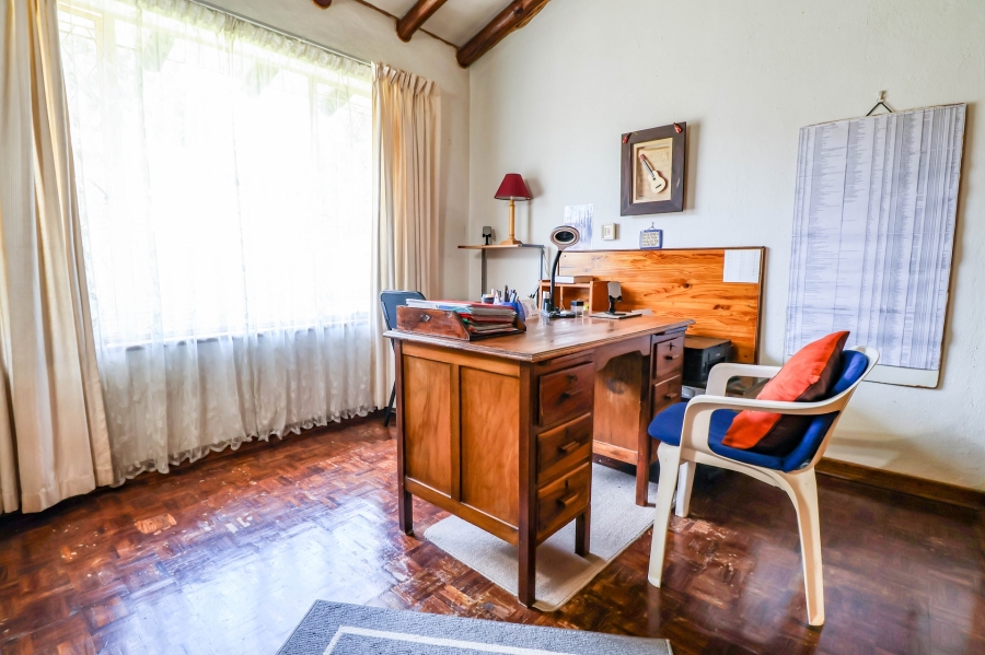 6 Bedroom Property for Sale in Eldoraigne Gauteng