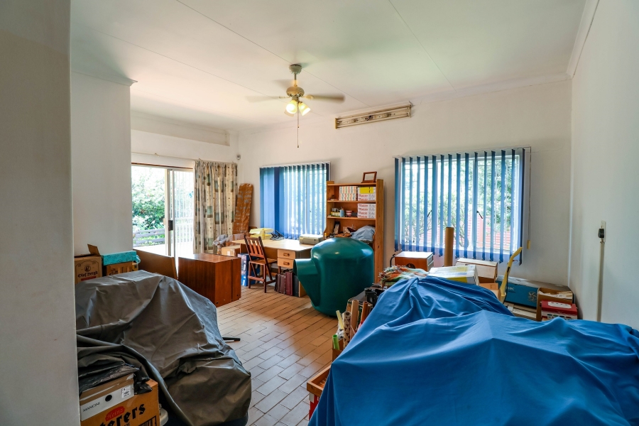 6 Bedroom Property for Sale in Eldoraigne Gauteng