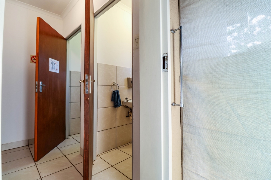 6 Bedroom Property for Sale in Eldoraigne Gauteng