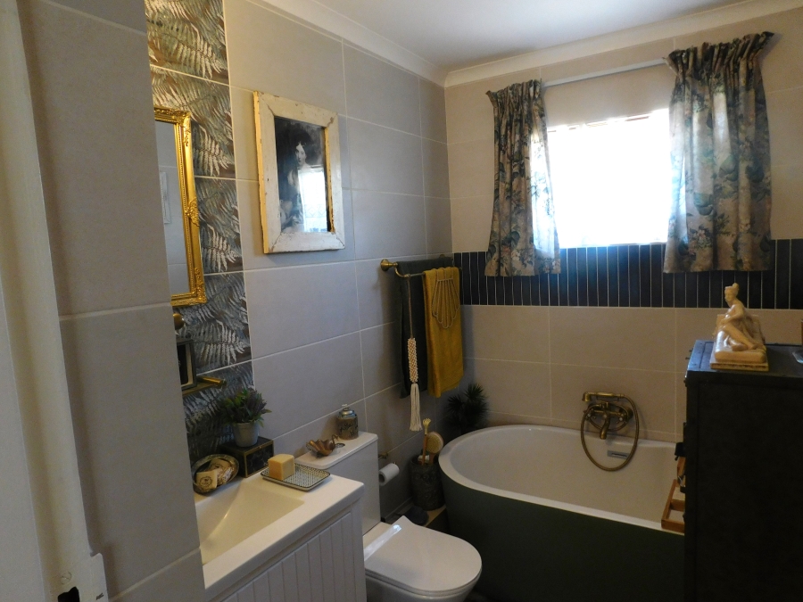 3 Bedroom Property for Sale in Kilner Park Gauteng