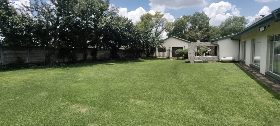 To Let 4 Bedroom Property for Rent in Eastleigh Ridge Gauteng