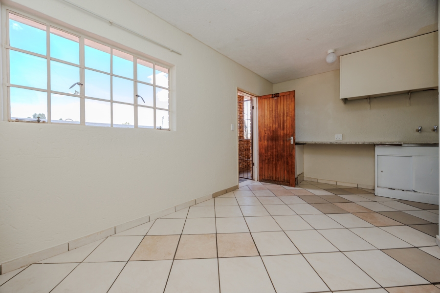 1 Bedroom Property for Sale in Randfontein Central Gauteng