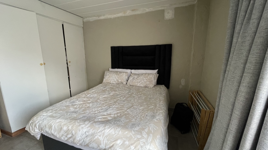 1 Bedroom Property for Sale in Lyndhurst Gauteng