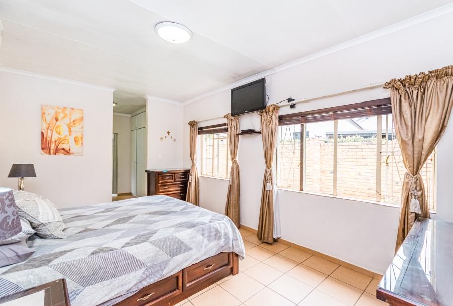 3 Bedroom Property for Sale in Lyttelton Manor Gauteng