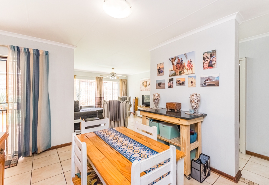 3 Bedroom Property for Sale in Die Hoewes Gauteng