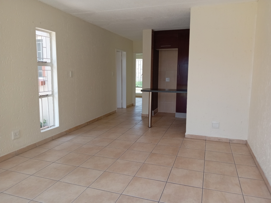 To Let 2 Bedroom Property for Rent in Ormonde View Gauteng