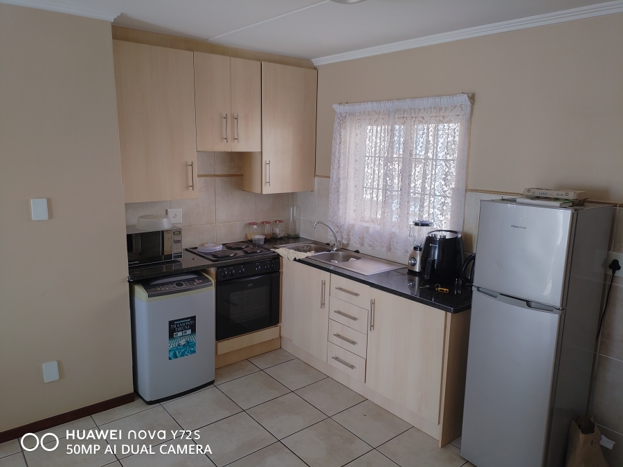 1 Bedroom Property for Sale in Kosmosdal Gauteng