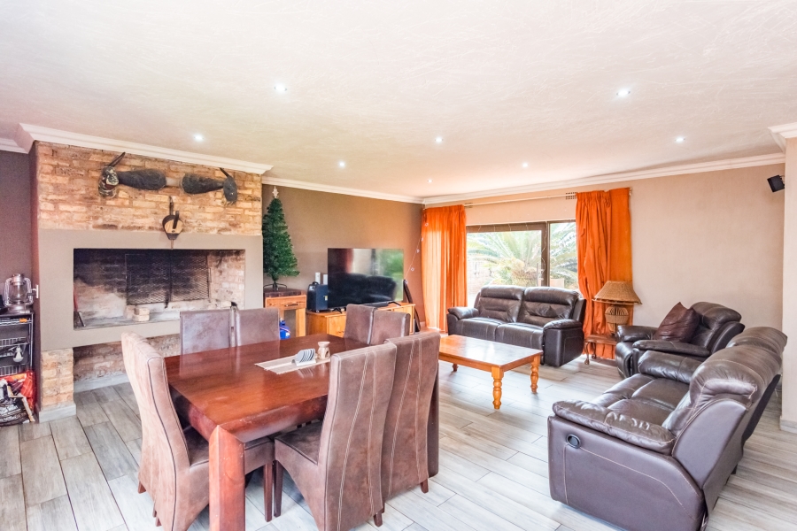 3 Bedroom Property for Sale in Rant En Dal Gauteng