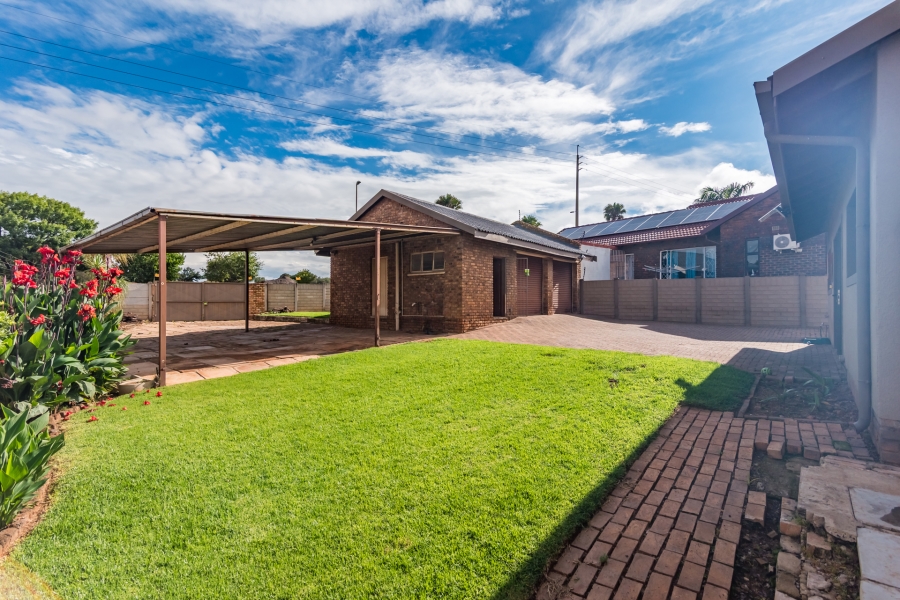 3 Bedroom Property for Sale in Rant En Dal Gauteng