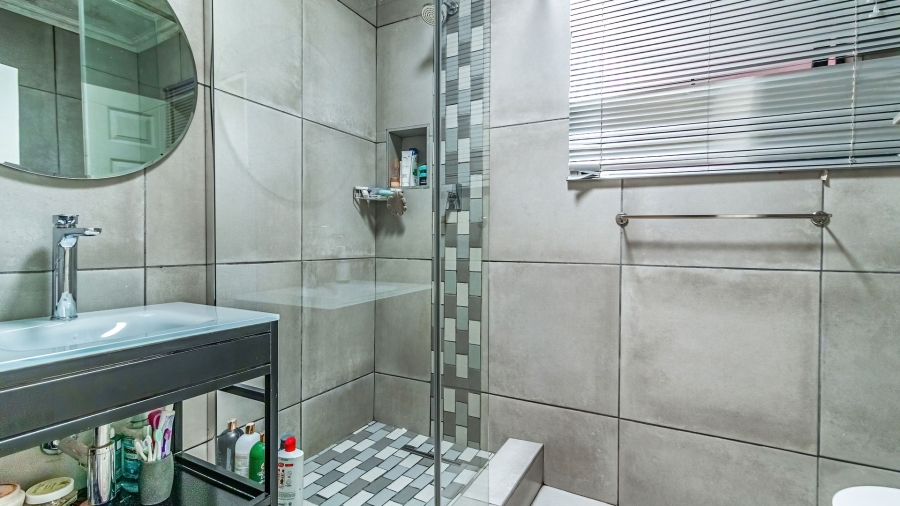 4 Bedroom Property for Sale in Highway Gardens Gauteng