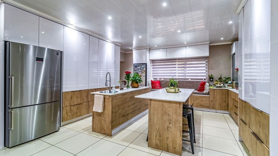 4 Bedroom Property for Sale in Highway Gardens Gauteng