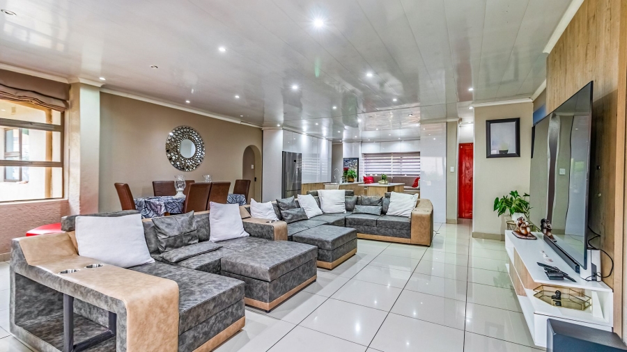 4 Bedroom Property for Sale in Highway Gardens Gauteng