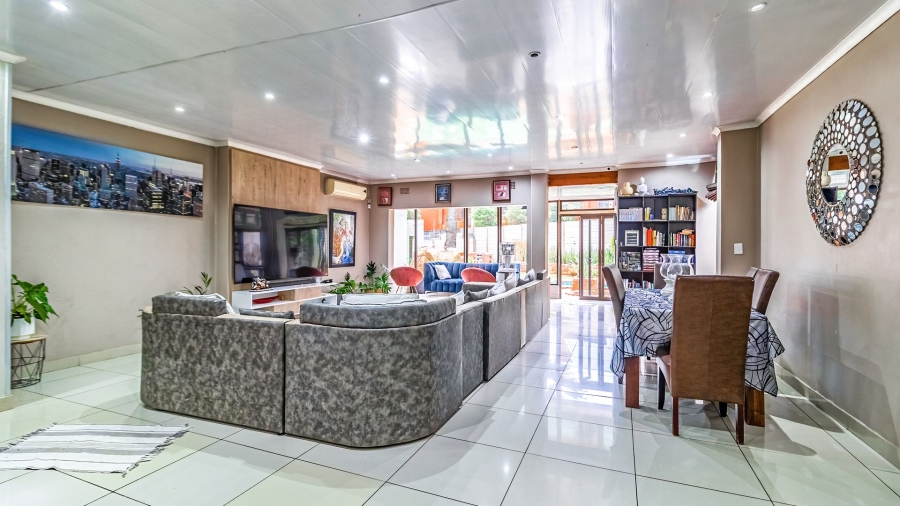 4 Bedroom Property for Sale in Highway Gardens Gauteng