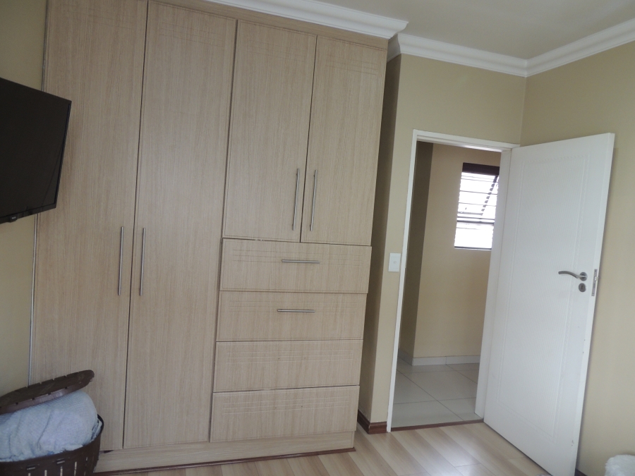 3 Bedroom Property for Sale in South Crest Gauteng