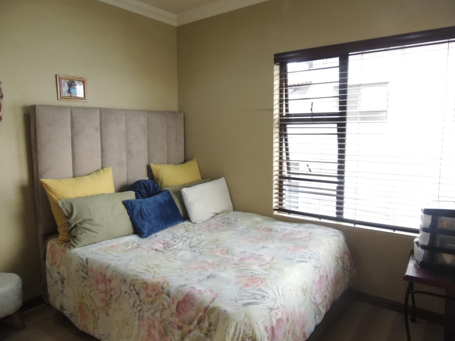 3 Bedroom Property for Sale in South Crest Gauteng