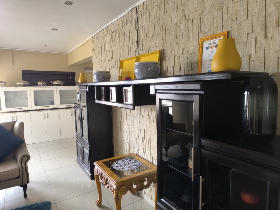 3 Bedroom Property for Sale in South Crest Gauteng