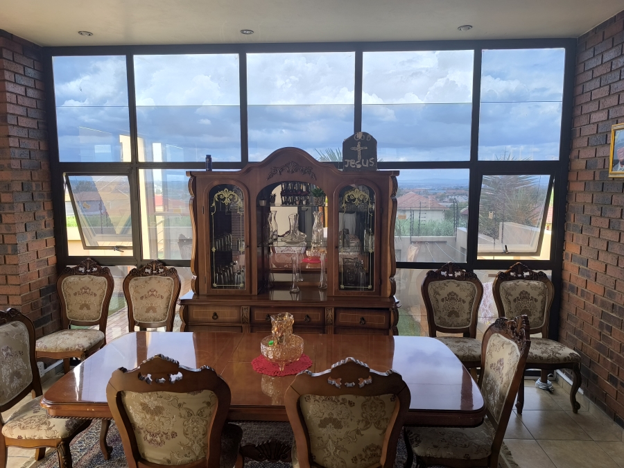 3 Bedroom Property for Sale in South Crest Gauteng