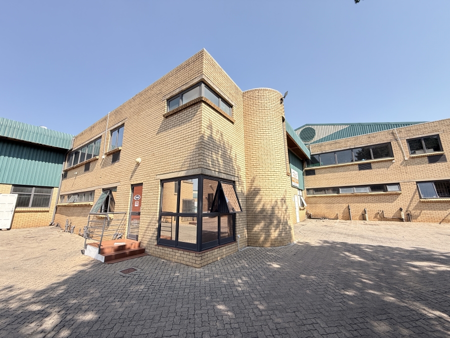 To Let commercial Property for Rent in Rooihuiskraal Gauteng