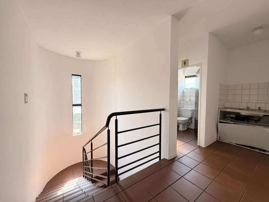 To Let commercial Property for Rent in Rooihuiskraal Gauteng