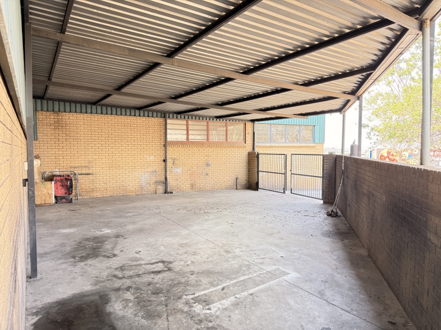 To Let commercial Property for Rent in Rooihuiskraal Gauteng