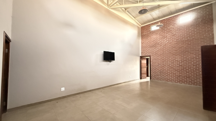To Let commercial Property for Rent in Knoppieslaagte Gauteng