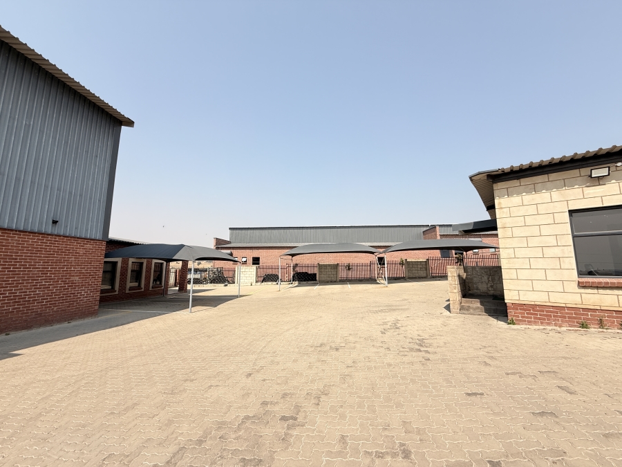 Commercial Property for Sale in Knoppieslaagte Gauteng