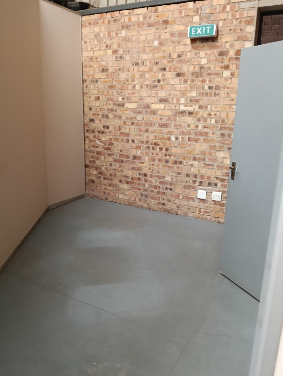 To Let commercial Property for Rent in N4 Gateway Industrial Park Gauteng