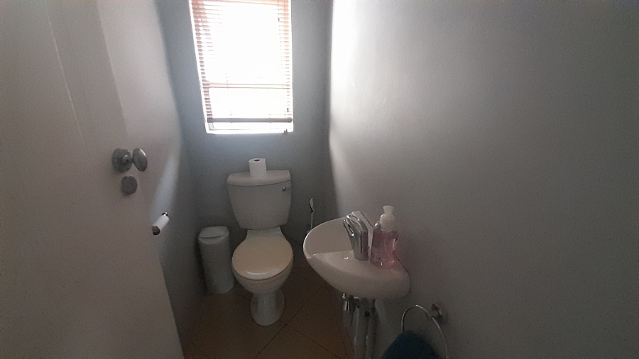 To Let commercial Property for Rent in Groenkloof Gauteng