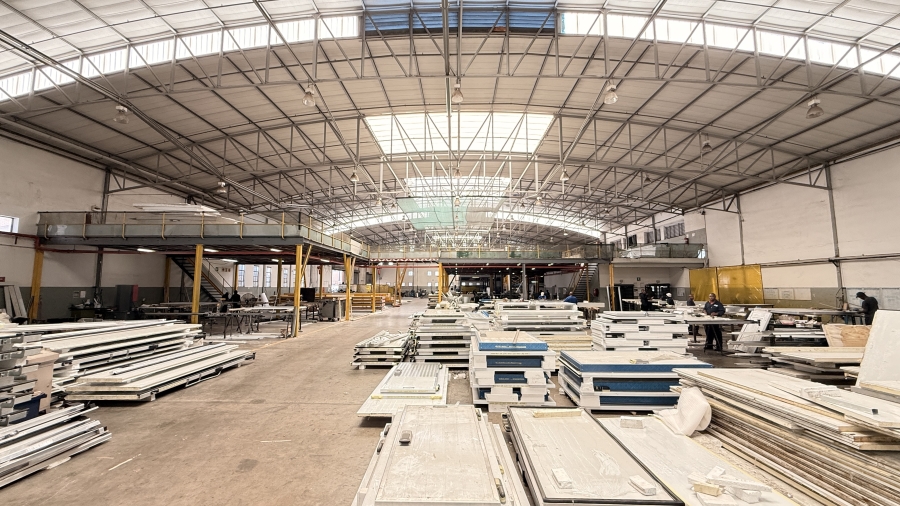 To Let commercial Property for Rent in Rooihuiskraal Gauteng