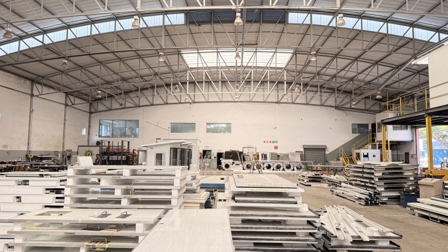 To Let commercial Property for Rent in Rooihuiskraal Gauteng