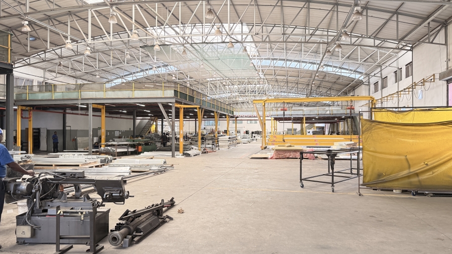 To Let commercial Property for Rent in Rooihuiskraal Gauteng