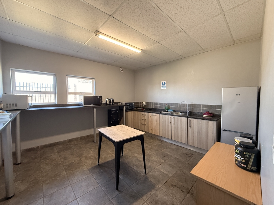 Commercial Property for Sale in Knoppieslaagte Gauteng