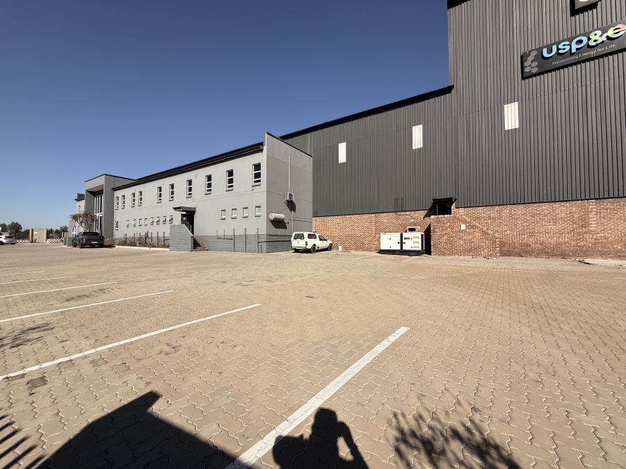 Commercial Property for Sale in Knoppieslaagte Gauteng