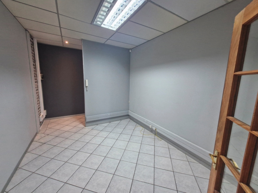 To Let commercial Property for Rent in Clubview Gauteng