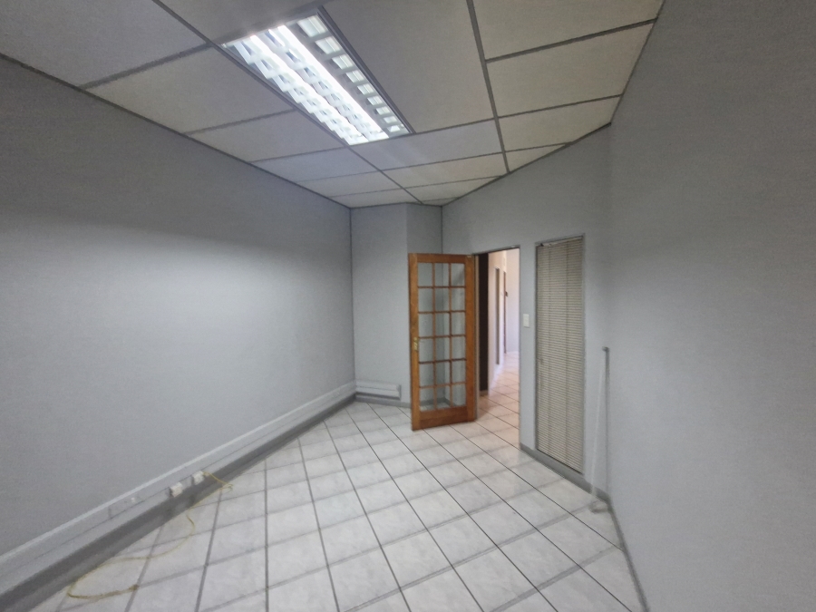 To Let commercial Property for Rent in Clubview Gauteng